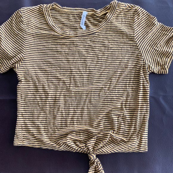 Yellow Tee Crop Top - Picture 2 of 3